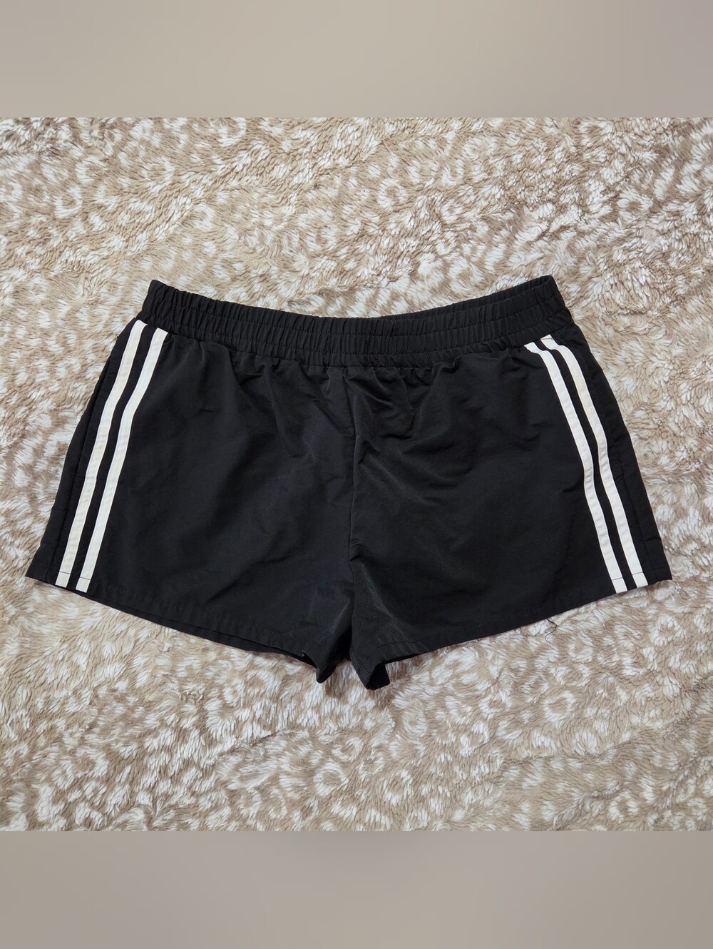 Lazy Sunday Women's Large Athletic Active Shorts Black White Stripe Pockets